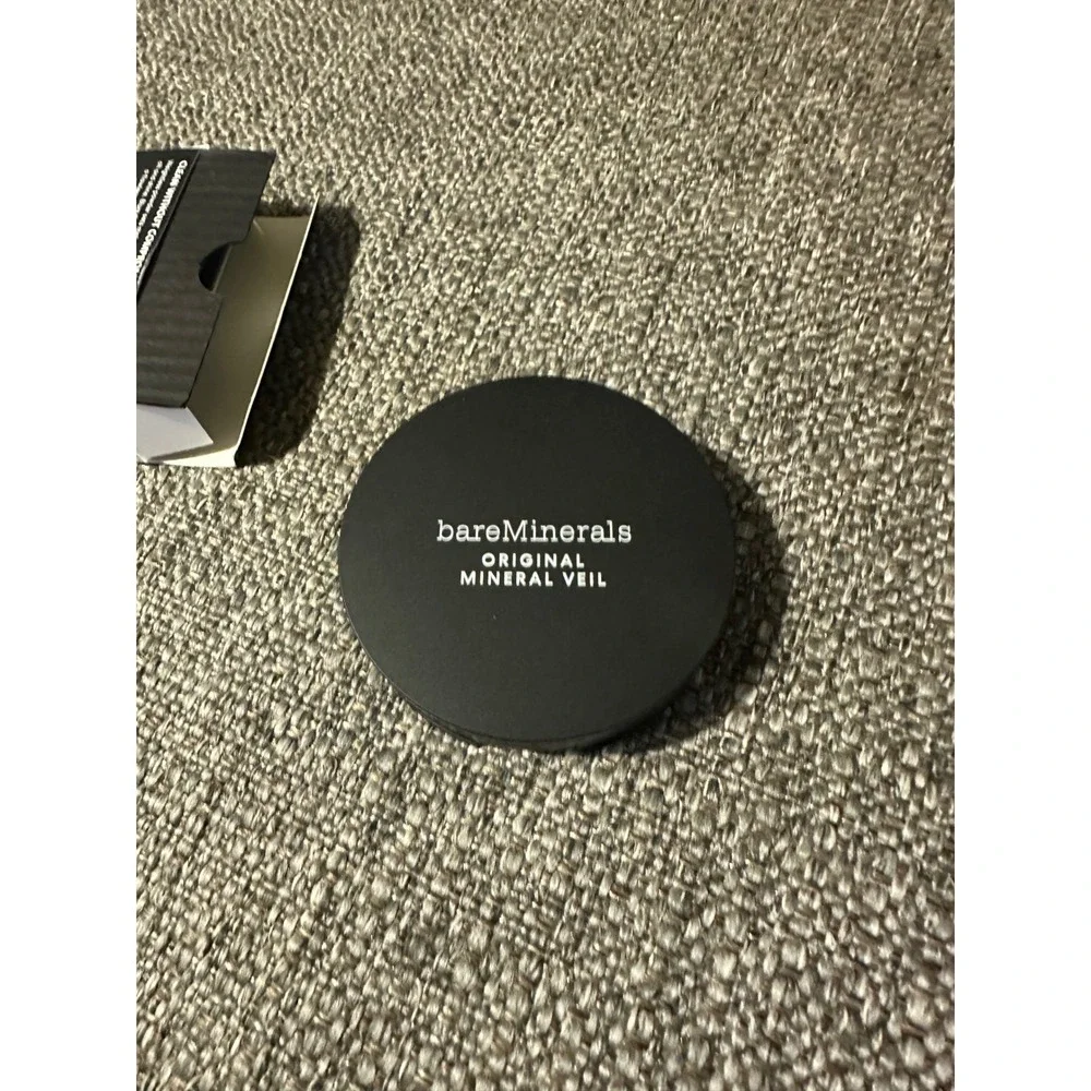 bareMinerals Original Mineral Veil Pressed Setting Powder Sheer Deep‎ 0.3 oz